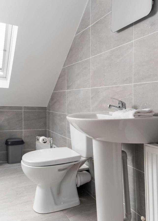 Modern Newly Refurbished House 10 Minute Walk From Lahinch Villa Exteriör bild